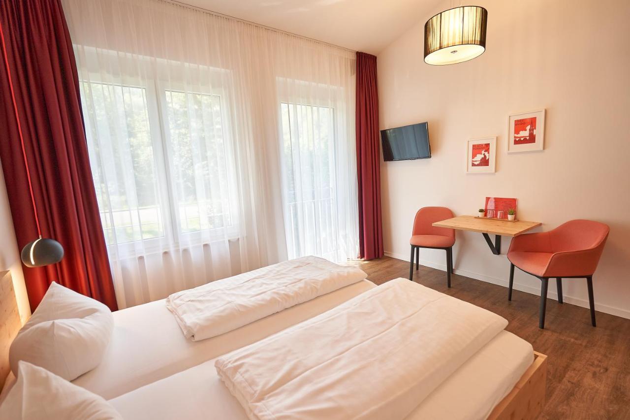 Busses Guesthouse Friburgo de Brisgovia Exterior foto