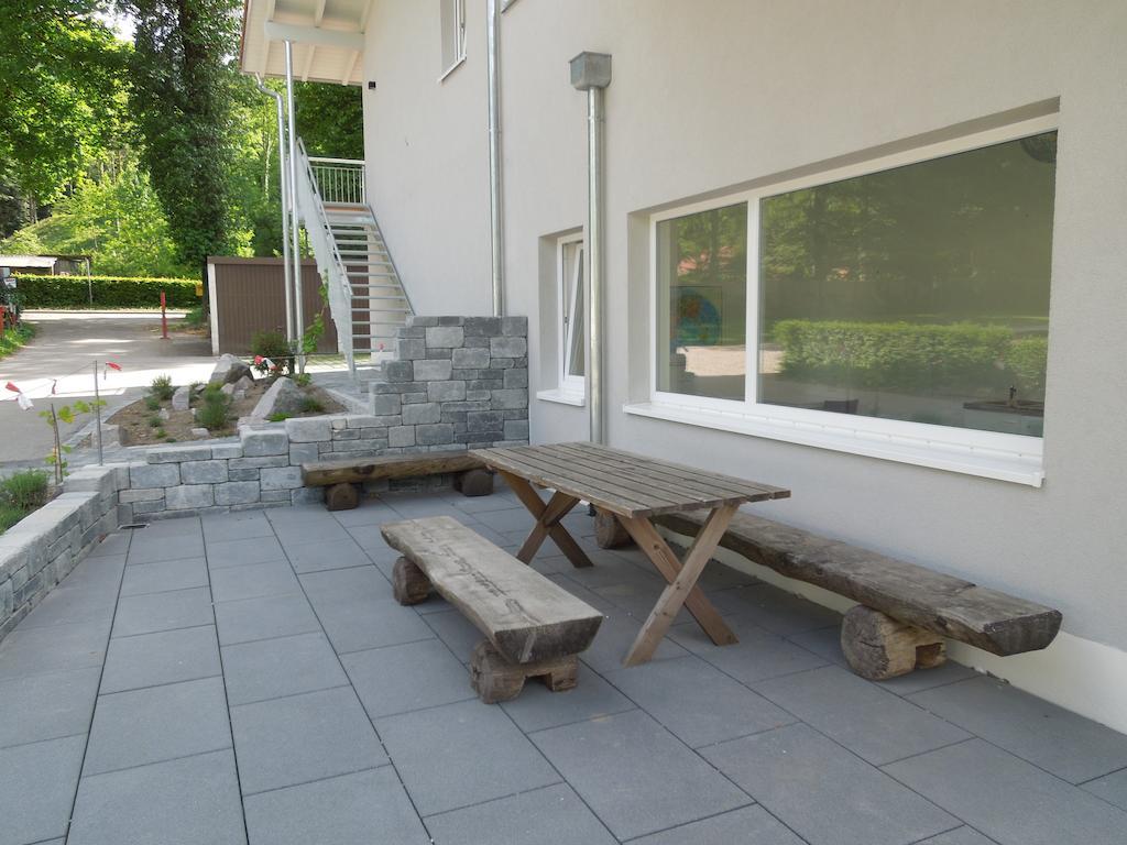 Busses Guesthouse Friburgo de Brisgovia Exterior foto